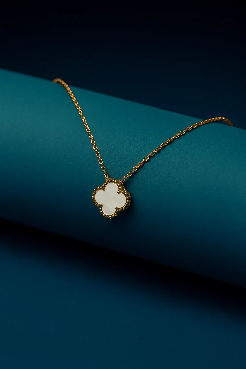 assets_task_01k2cfwzv1fp5bharz3e7tdvyb_1754913670_img_0